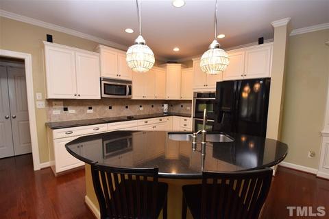 1704 Eagle Lodge Ln, Durham, NC 27703 photo 9