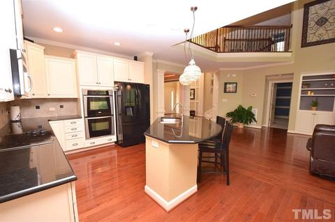 1704 Eagle Lodge Ln, Durham, NC 27703 photo 6
