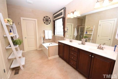 1704 Eagle Lodge Ln, Durham, NC 27703 photo 16