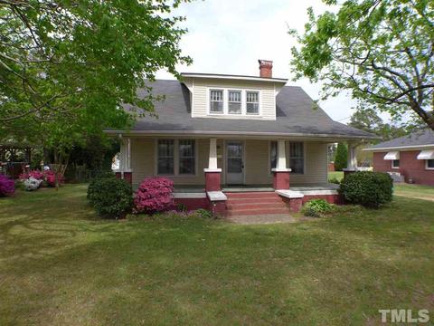504 W Parrish Dr, Benson, NC 27504 photo 1