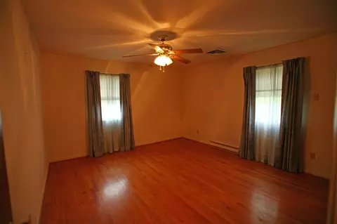 919 Danbury Dr, Durham, NC 27703 photo 18