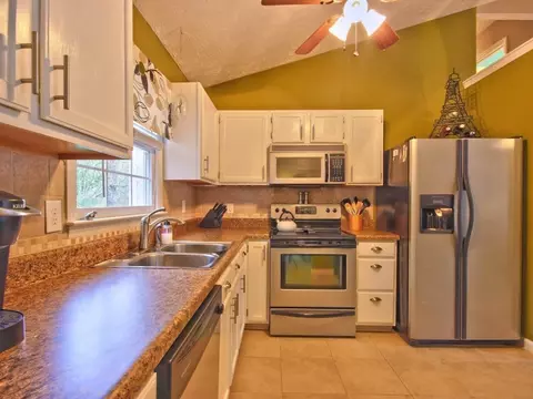 121 Carmel Woods Ct, Wake Forest, NC 27587 photo 4
