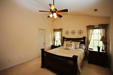 24 Chestnut Bluffs Ln, Durham, NC 27713 photo 14