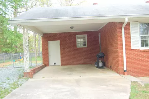 1013 Variform Dr, Durham, NC 27712 photo 2