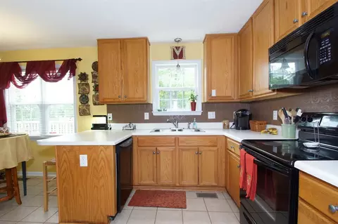 40 Gray Ghost St, Benson, NC 27504 photo 7