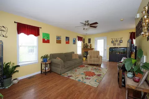 40 Gray Ghost St, Benson, NC 27504 photo 4