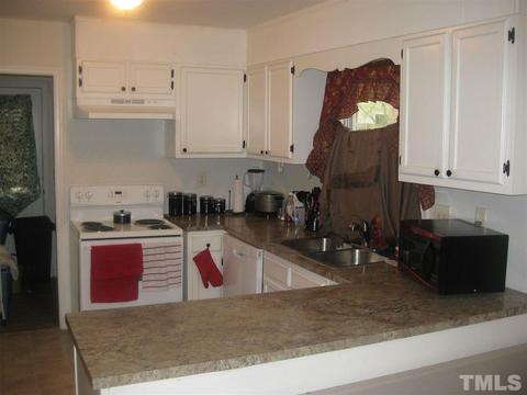 1633 Rowemont Dr, Durham, NC 27705 photo 2