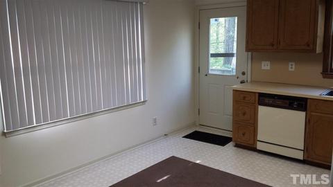 613 Lindley Dr, Durham, NC 27703 photo 5