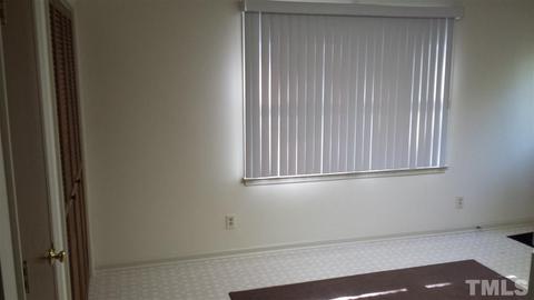 613 Lindley Dr, Durham, NC 27703 photo 8
