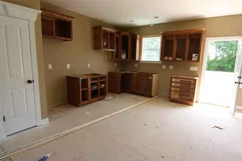 569 Shade Tree Rd, Benson, NC 27504 photo 8