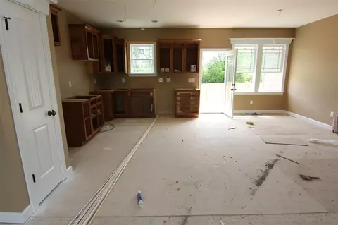 569 Shade Tree Rd, Benson, NC 27504 photo 9