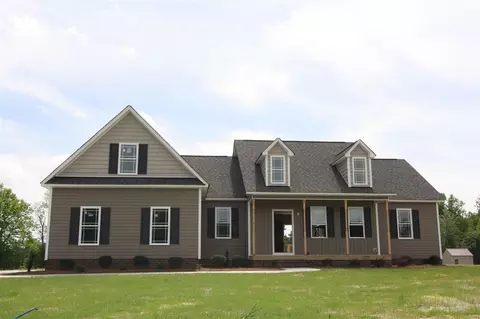 569 Shade Tree Rd, Benson, NC 27504 photo 2