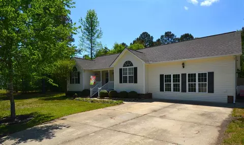 352 Tomahawk Dr, Clayton, NC 27520 photo 2