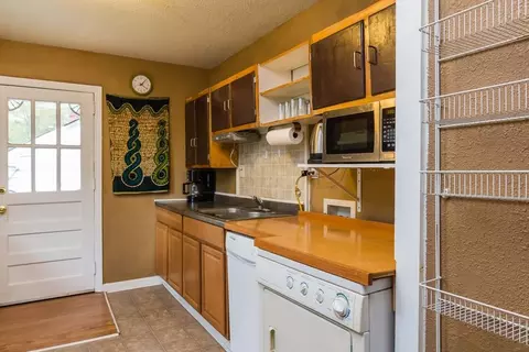 715 Bernice St, Durham, NC 27703 photo 3