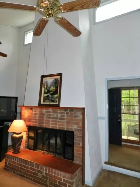 5714 Williamsburg Way, Durham, NC 27713 photo 5
