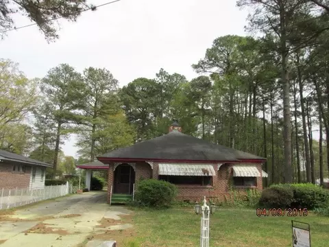 304 Pine, Smithfield, NC 27577 photo 1