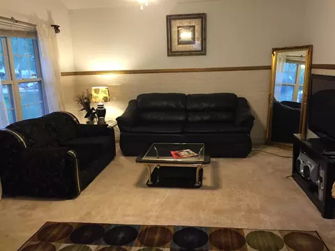 218 Ruby Ridge Rd, Durham, NC 27703 photo 2