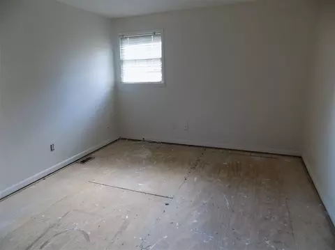639 Rippling Stream Rd, Durham, NC 27704 photo 3