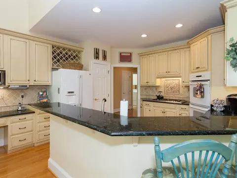 205 Benedetti Ct, Cary, NC 27513 photo 10