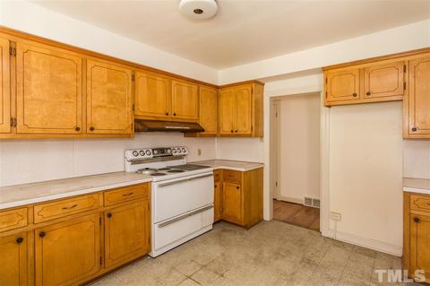106 Nelson St, Durham, NC 27707 photo 9
