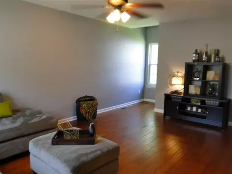 403 Greystone Dr, Durham, NC 27705 photo 4