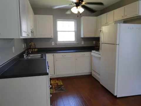403 Greystone Dr, Durham, NC 27705 photo 5