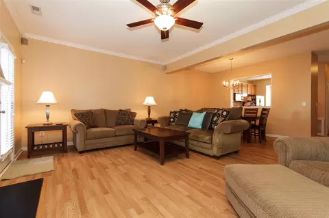 17 Suncrest Ct, Durham, NC 27703 photo 8