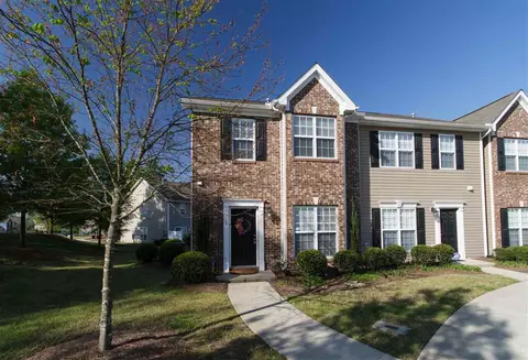 17 Suncrest Ct, Durham, NC 27703 photo 1