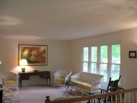 4201 Webster Ct, Raleigh, NC 27609 photo 2
