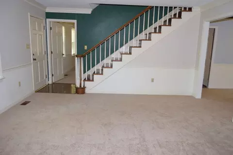 131 Castle Dr, Smithfield, NC 27577 photo 4