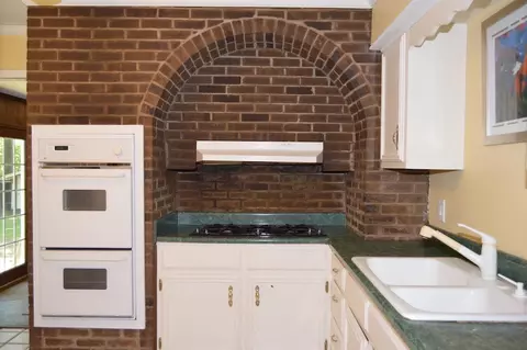 131 Castle Dr, Smithfield, NC 27577 photo 7