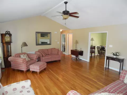 810 Ricon Pl, Durham, NC 27703 photo 5