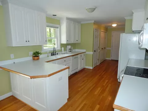 810 Ricon Pl, Durham, NC 27703 photo 3