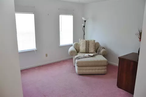 207 Long Crescent Dr, Durham, NC 27712 photo 16