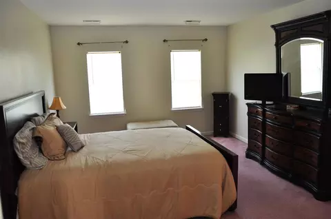 207 Long Crescent Dr, Durham, NC 27712 photo 14