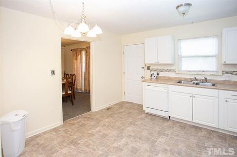 1707 Collier Dr, Durham, NC 27707 photo 7