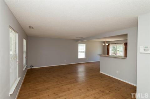 6 Slate Ct, Durham, NC 27703 photo 4