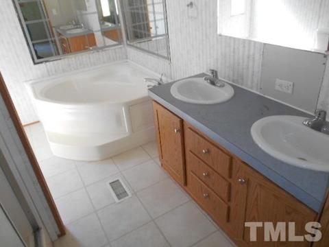 30 Eagle Rd, Clinton, NC 28328 photo 11