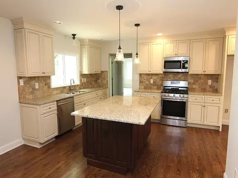 4910 Morehead Dr, Raleigh, NC 27612 photo 8