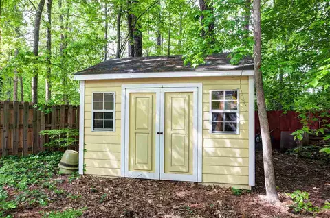 100 Cavendish Dr, Cary, NC 27513 photo 23