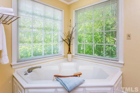 6128 Wolverhampton Dr, Raleigh, NC 27603 photo 19