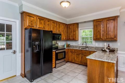 6128 Wolverhampton Dr, Raleigh, NC 27603 photo 7
