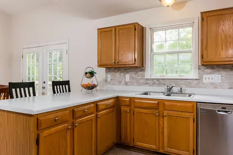 1000 Oakwater Dr, Garner, NC 27529 photo 7