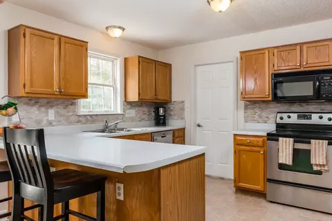 1000 Oakwater Dr, Garner, NC 27529 photo 6