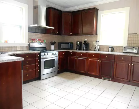 409 E Jones St E, Raleigh, NC 27601 photo 6