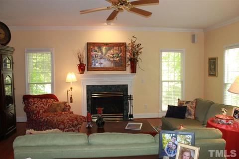 3509 Middlebrook Dr, Durham, NC 27705 photo 9