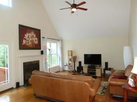 2006 Winterborne Dr, Cary, NC 27519 photo 5