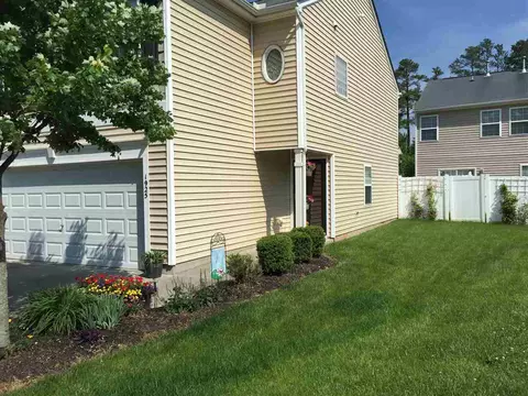1925 Raj Dr, Durham, NC 27703 photo 2