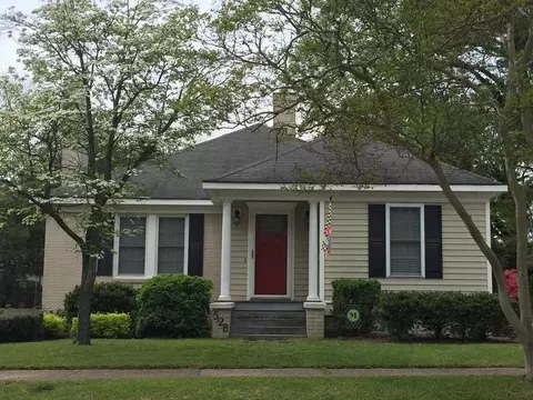 528 S Fourth St, Smithfield, NC 27577 photo 1