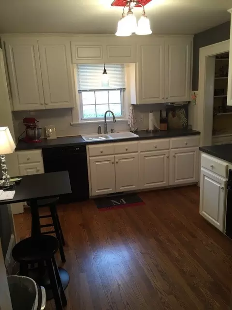 528 S Fourth St, Smithfield, NC 27577 photo 9